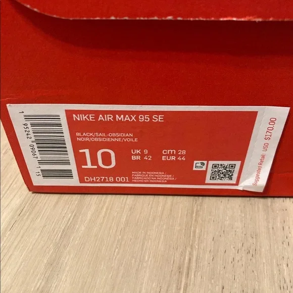 Nike Air Max 95se Athletic Shoes